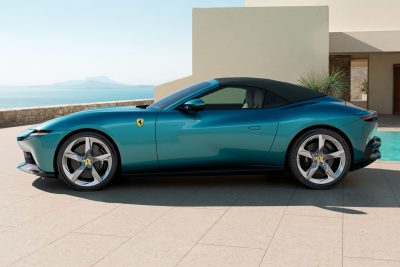 Ferrari Amalfi Spider laterale con la capote chiusa
