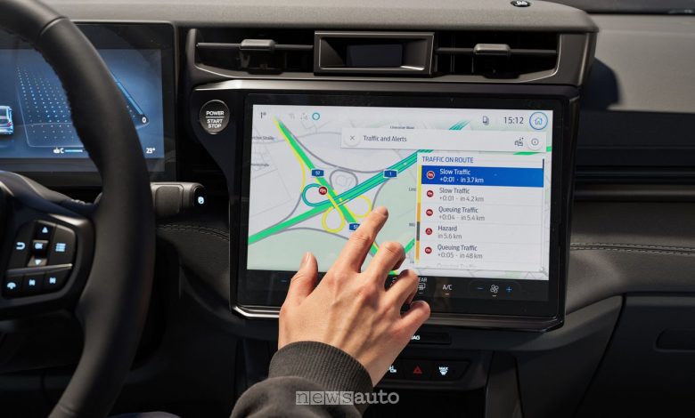 Display infotainment da 12,8 pollici della Puma Gen-E BlueCruise Edition