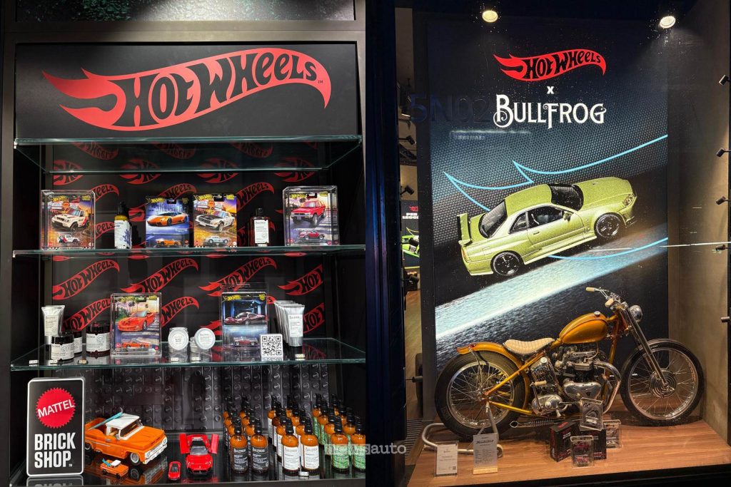 Hot Wheels e Bullfrog allestimento negozio