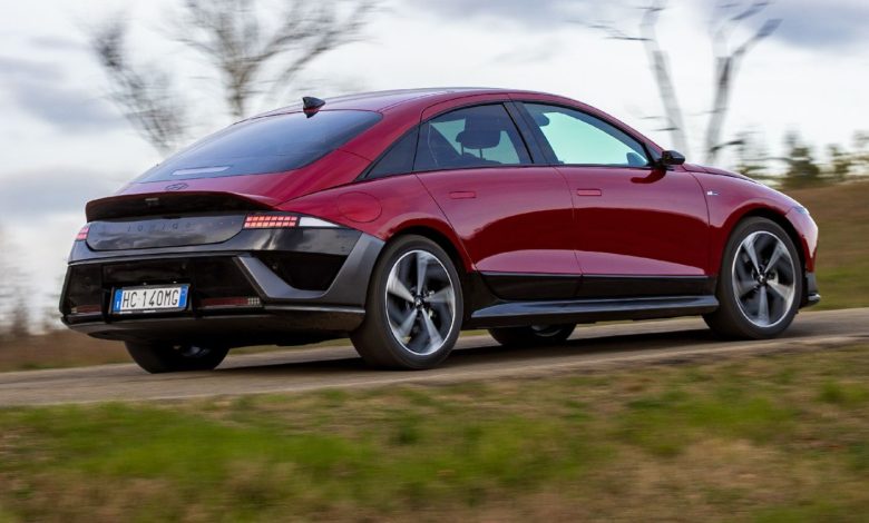 Hyundai Ioniq 6 N Line su strada