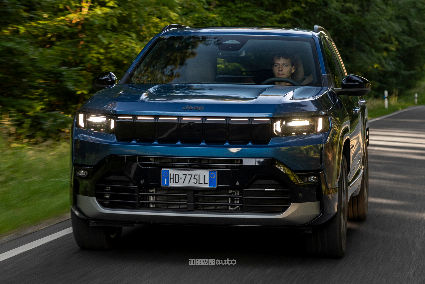 Jeep Compass e-Hybrid Plug-In 2026 prova su strada