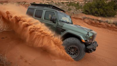 Jeep Wrangler Anvil 715 Concept in azione del deserto del Moab