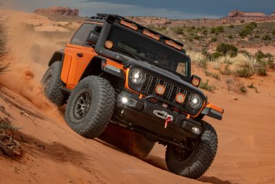 Jeep Wrangler Buzzcut Concept in azione nel deserto del Moab
