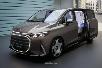Mercedes-Benz VLE anteriore 3/4