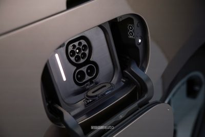 Mercedes-Benz VLE vano per la ricarica AC/DC