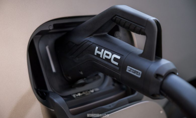 Mercedes-Benz VLE presa per la ricarica rapida HPC