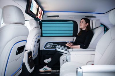 Mercedes-Benz VLE schermo posteriore da 31,3”