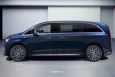 Mercedes-Benz VLE laterale