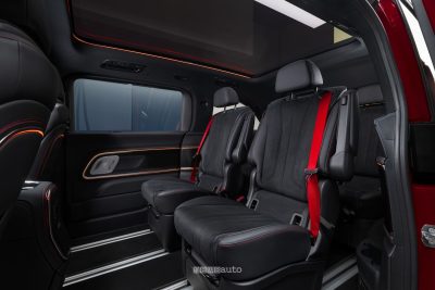 Mercedes-Benz VLE fila sedili posteriori