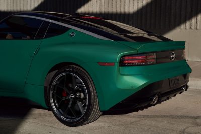 Nissan Z paraurti e scarico posteriore