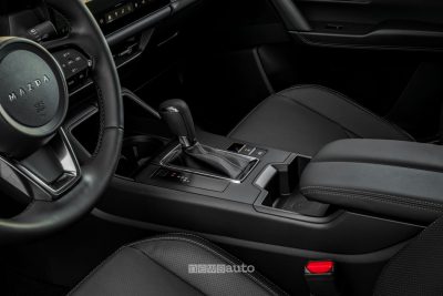 Mazda CX-5 Homura Rhodium White leva del cambio automatico
