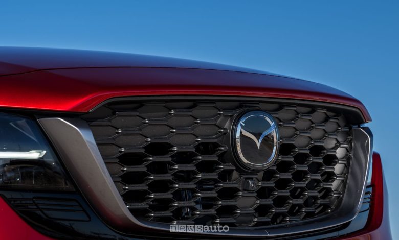 Mazda CX-5 Homura telecamera griglia anteriore