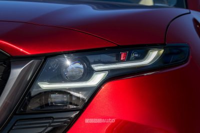 Mazda CX-5 Homura faro anteriore