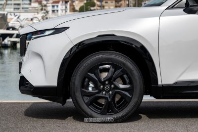 Mazda CX-5 Homura Rhodium White cerchi da 19"
