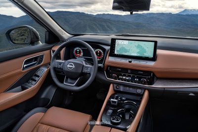 Nuova Nissan X-Trail Tekna plancia abitacolo
