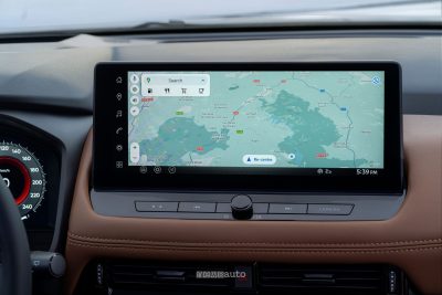 Nuova Nissan X-Trail Tekna navigatore display infotainment da 12,3"