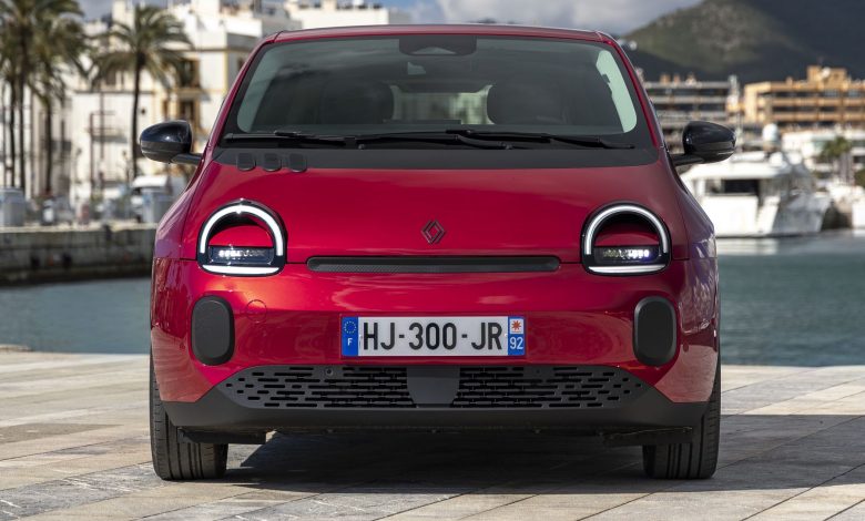 Renault Twingo E-Tech electric Rouge Absolu frontale