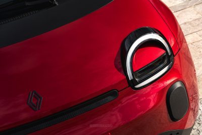 Renault Twingo E-Tech electric faro anteriore