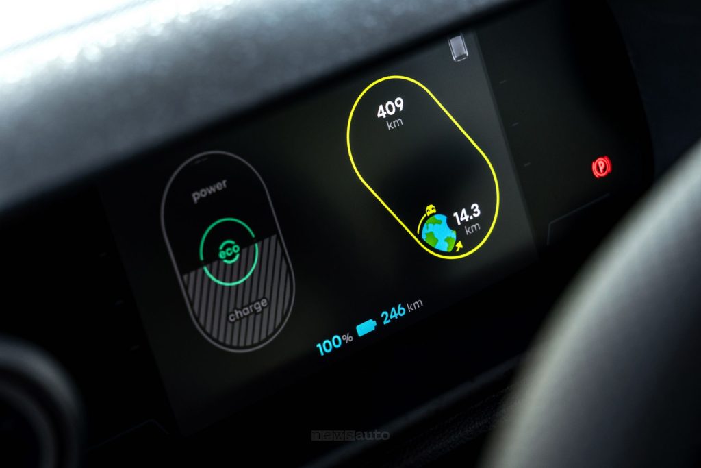 Renault Twingo E-Tech electric display digitale da 7"