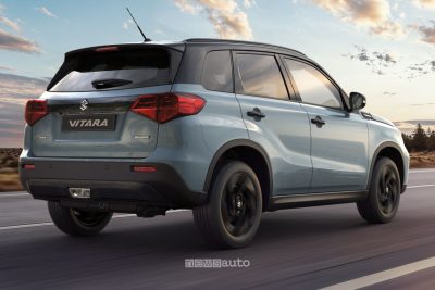 Suzuki Vitara Hybrid Kuro su strada
