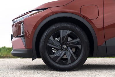 Toyota C−HR+ cerchi da 18"