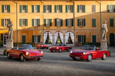 Quattro generazioni di Alfa Romeo Duetto