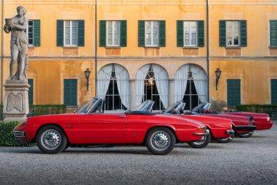 Quattro generazioni di Alfa Romeo Duetto