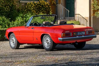 Alfa Romeo Duetto 2^ serie posteriore 3/4