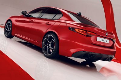 Alfa Romeo Giulia Pack Performance posteriore 3/4