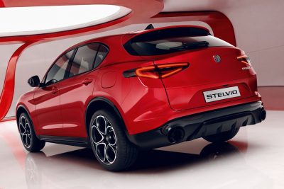 Alfa Romeo Stelvio Pack Performance posteriore 3/4