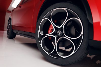 Alfa Romeo Stelvio Pack Performance cerchi