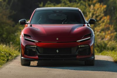 Ferrari Purosangue Handling Speciale su strada