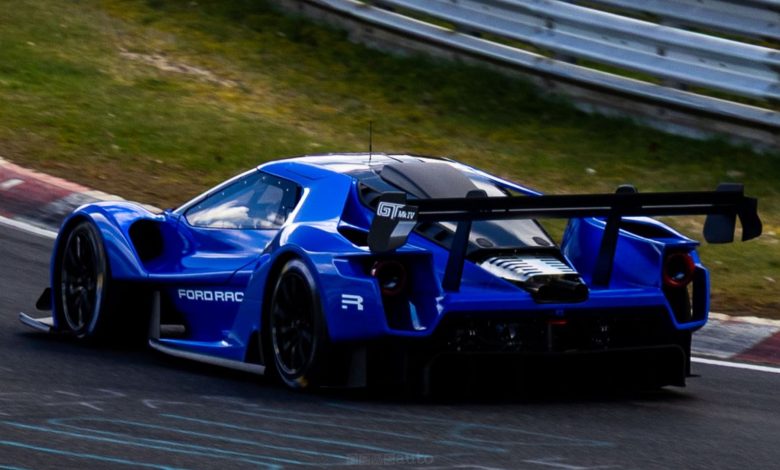 Ford GT Mk IV in pista al Nürburgring
