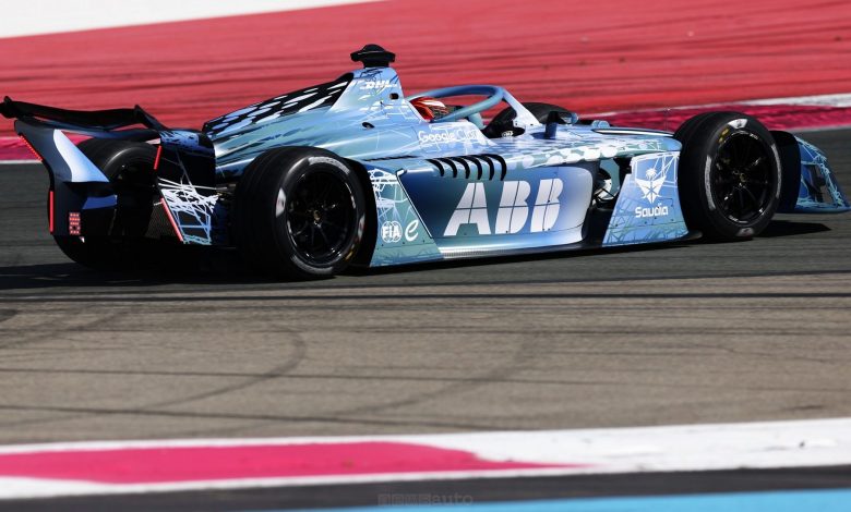 Formula E Gen4 posteriore 3/4