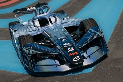 Formula E Gen4 anteriore 3/4