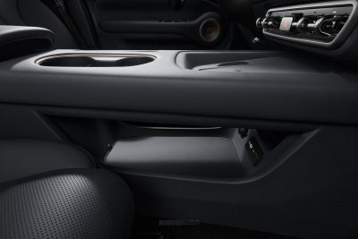 GWM Ora 5 vano sotto la console