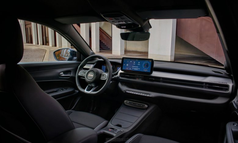 Jeep Avenger Black Edition plancia abitacolo