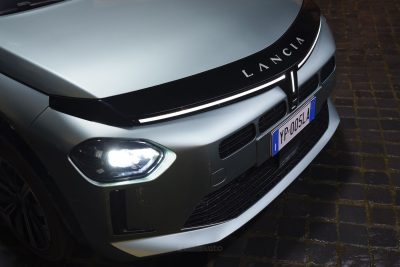 Lancia Ypsilon Turbo 100 fari e paraurti anteriori
