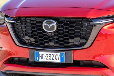Mazda CX-60 diesel griglia anteriore