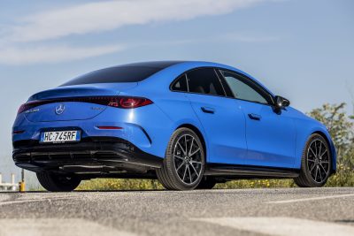 Mercedes CLA Hybrid posteriore 3/4