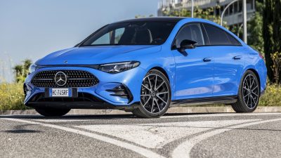 Mercedes CLA Hybrid anteriore 3/4