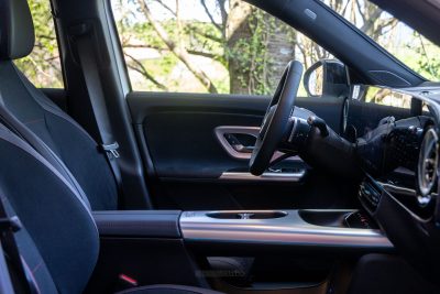 Mercedes GLB 350 4Matic posto di guida
