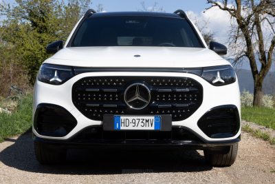 Mercedes GLB 350 4Matic frontale