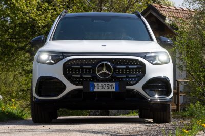 Mercedes GLB 350 4Matic su strada