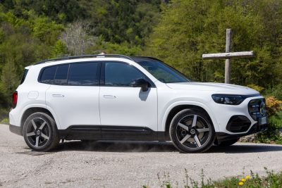 Mercedes GLB 350 4Matic su strada
