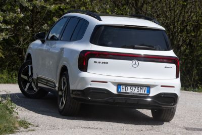 Mercedes GLB 350 4Matic su strada