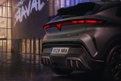 Nuova Cupra Raval paraurti e diffusore posteriore