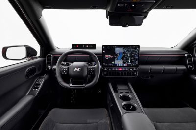 Nuova Hyundai Ioniq 3 plancia abitacolo