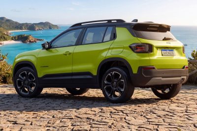 Nuova Jeep Avenger posteriore 3/4