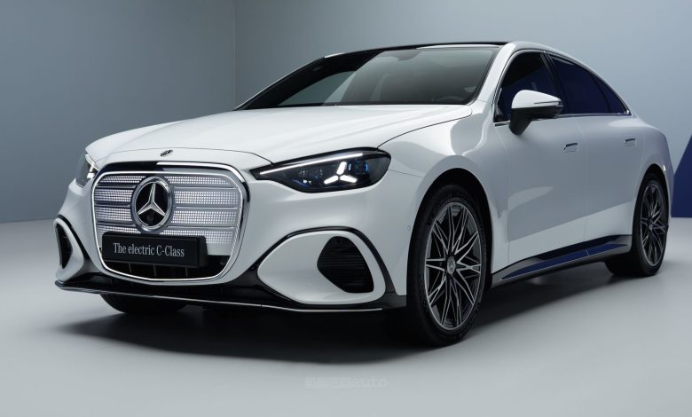 Nuova Mercedes Classe C anteriore 3/4